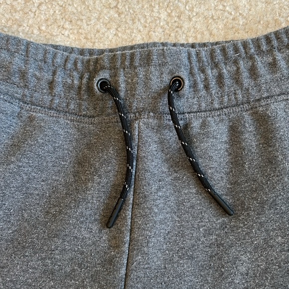 Youth Members Mark Joggers - Picture 4 of 9